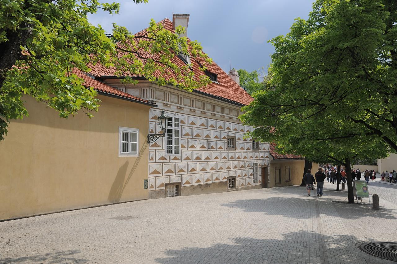 Family Style & Garden Apartments Prague Exterior photo